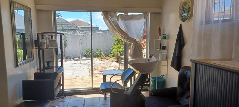 3 Bedroom Property for Sale in Lotus River Western Cape
